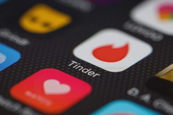 Tài khoản Tinder Platinum là gói nâng cấp cao cấp nhất của ứng dụng hẹn hò trực tuyến Tinder